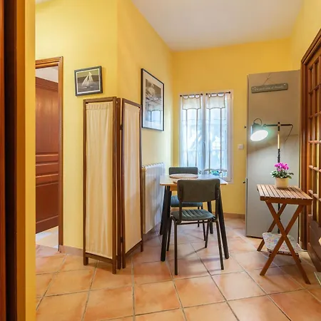 Bed & Breakfast Au Paradis Des Hotes - Ile 3*
